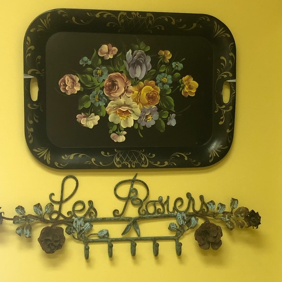 Vintage large painted tole metal tray - Picture 12 of 13